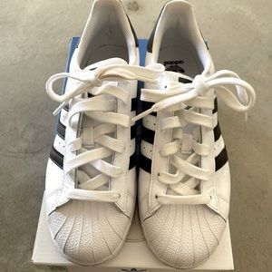 Adidas gently worn Superstar “shell toe” sneakers